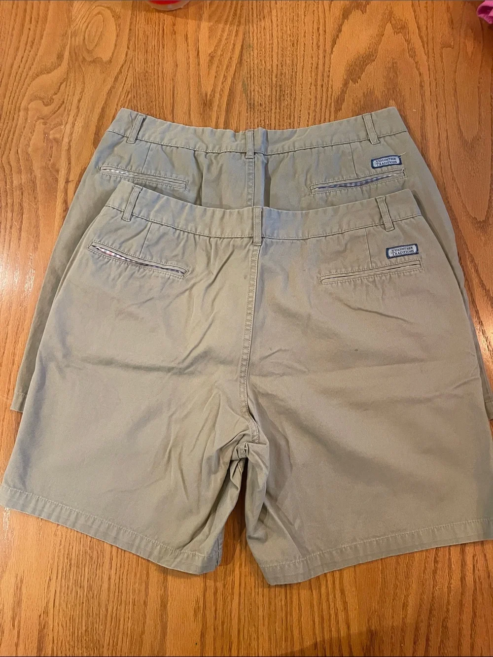Classic Khaki Men's Shorts with Back Pockets